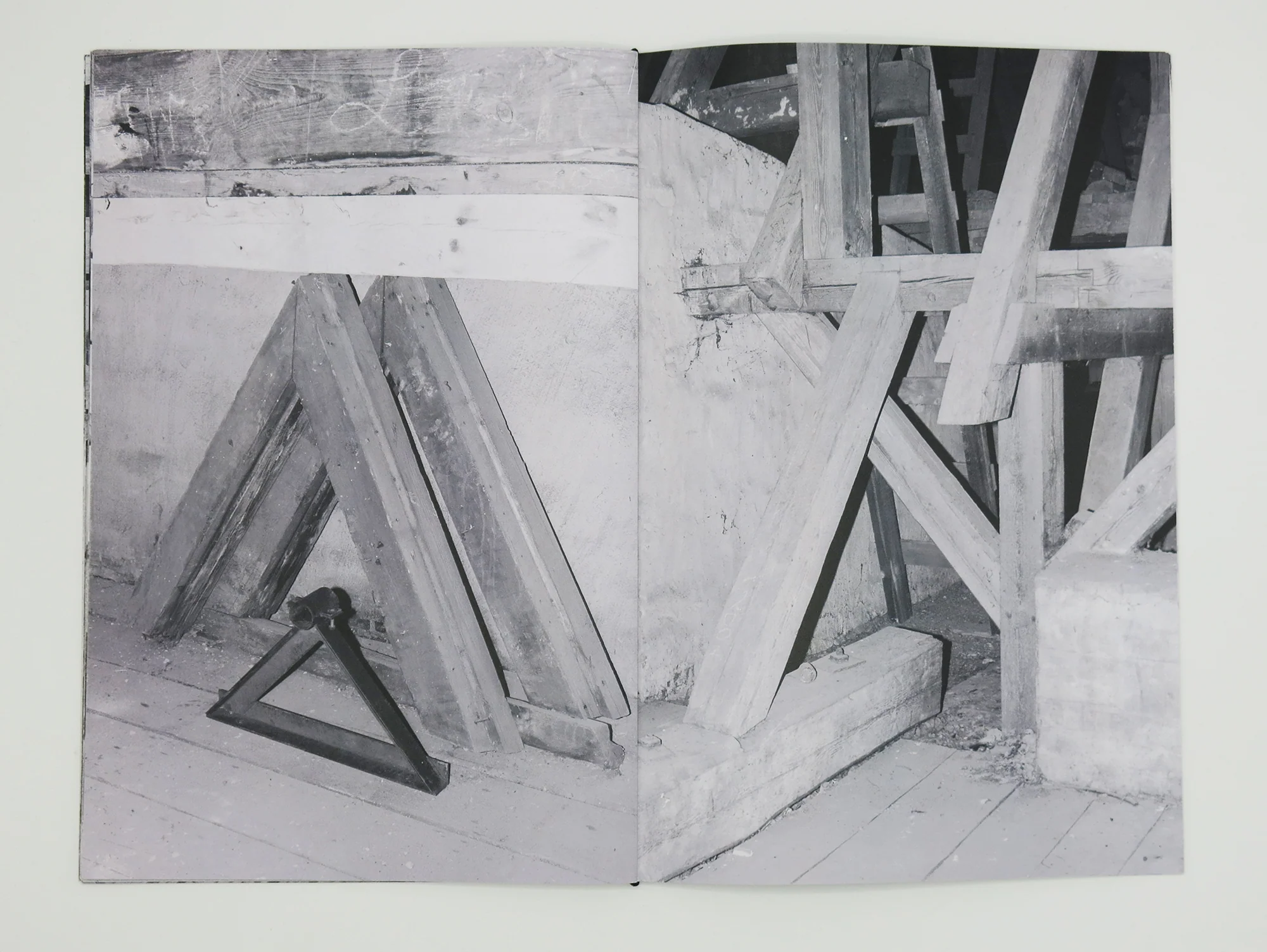 Sarah Walker - Pelči Manor - Image 7